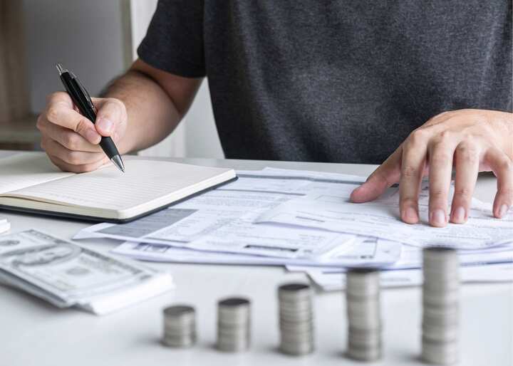 paperwork evaluating finances after the help of bakersfield credit repair ca